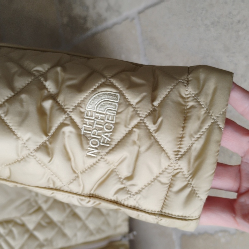 North Face Ruka Parka - Picture 5 of 10